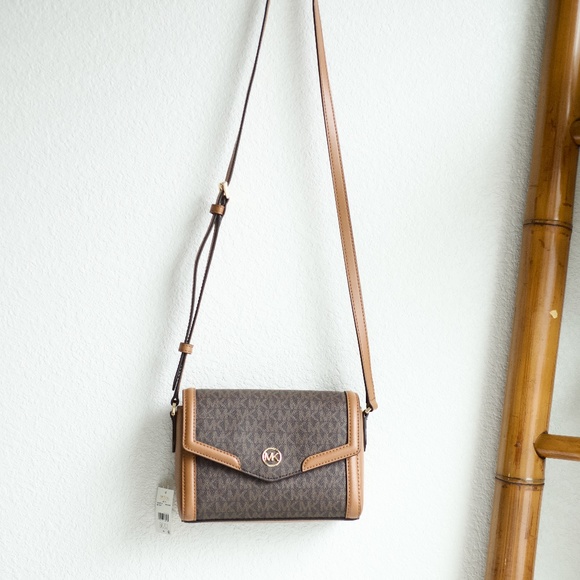 MK Michael Kors Logo Freya Brown Acorn Crossbody Bag NEW - Picture 7 of 15
